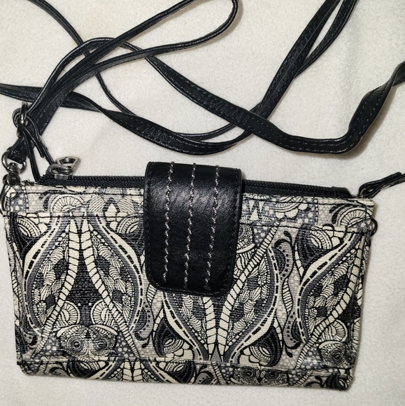 Sakroots Women’s Printed Black/Off White Adjustable Strap Crossbody Wallet/Purse - Picture 2 of 7